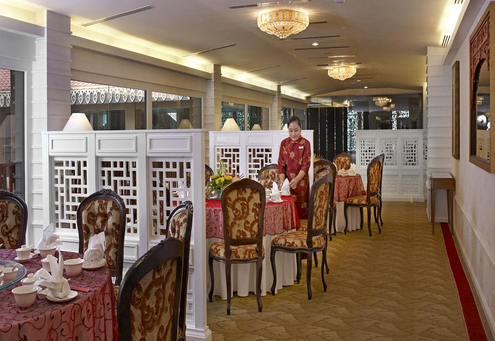 מלון Royale Chulan קואלה לומפור מראה חיצוני תמונה A restaurant in a hotel